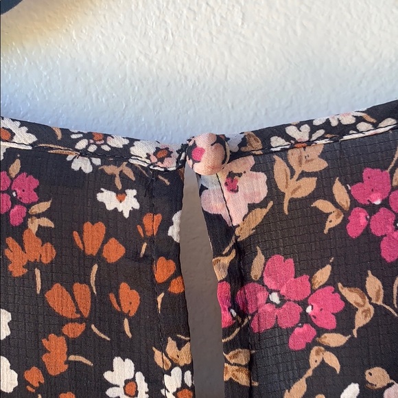 Ann Taylor blouse - Picture 6 of 7